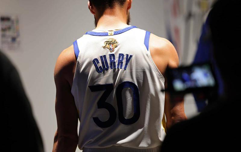 虽然场面上 虽然场面上